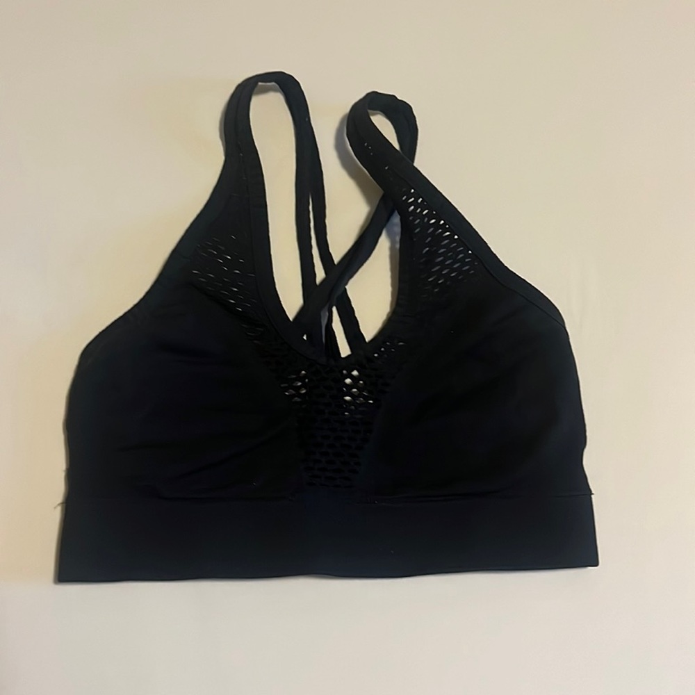 Victoria’s Secret black sports bra